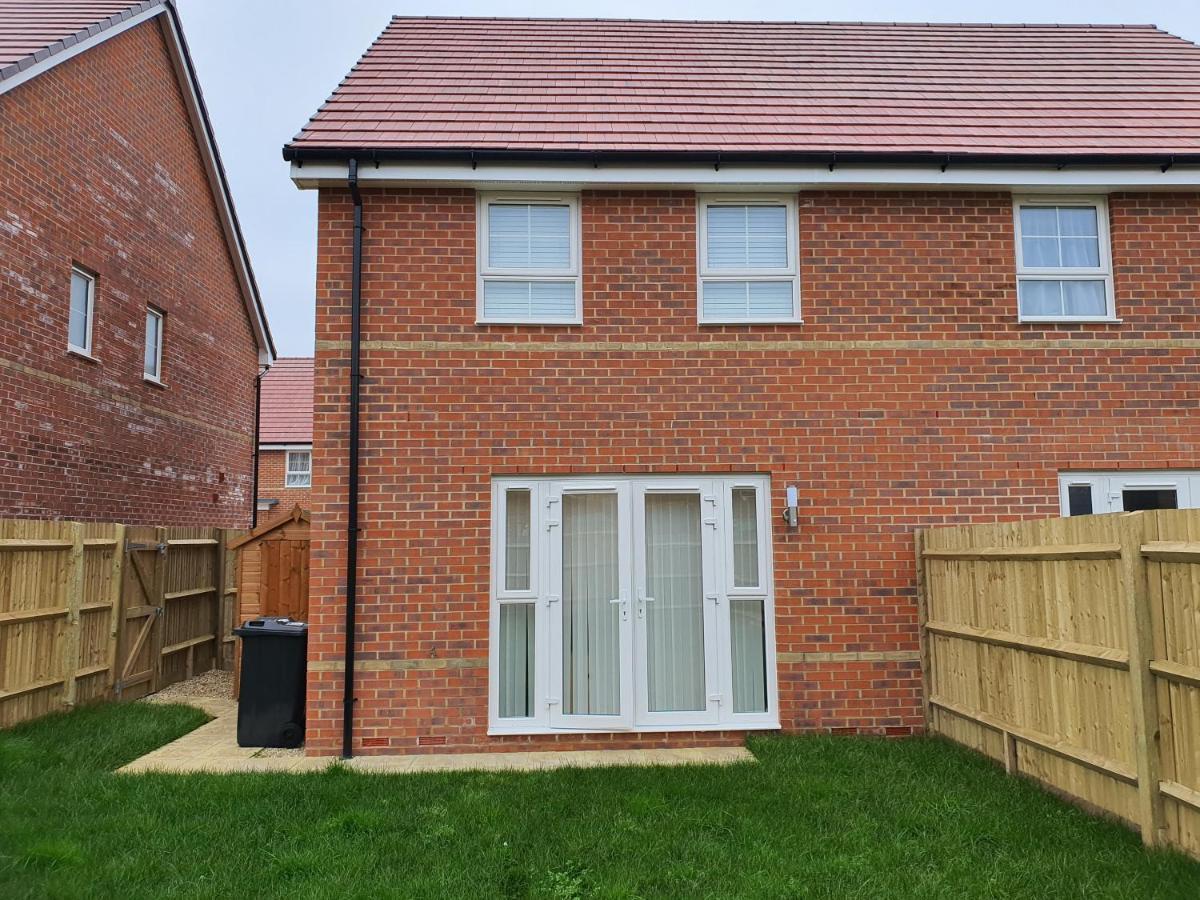The Joyland Residential Home Romsey Exteriér fotografie